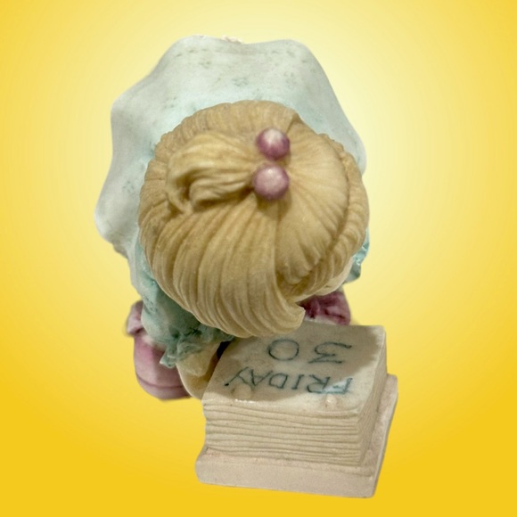 Vintage ENESCO “A Little Behind In My Schedule “ 2” Figurine - Picture 6 of 8